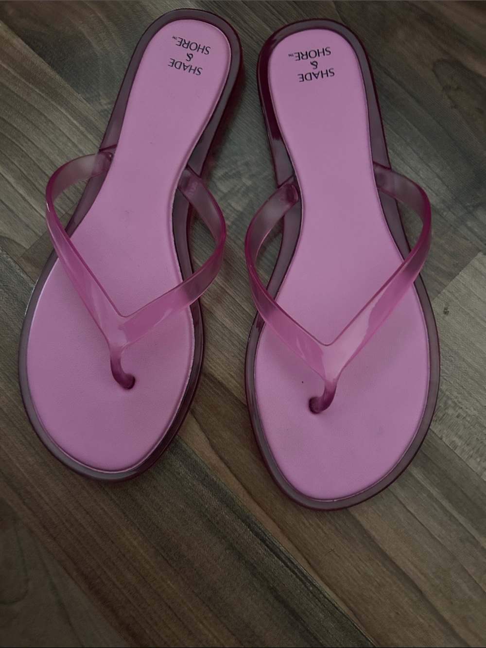 Shade & Shore Bright Pink Jelly Thong Sandals